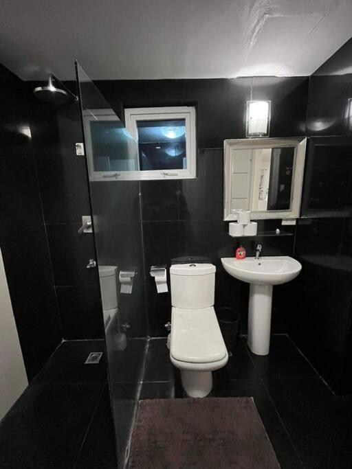 Kandi Big 1 Bedroom King Bed, Free Housekeeping, Wi-Fi Angeles Kültér fotó